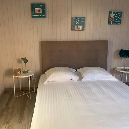 Les Batisses De Clement Holiday home